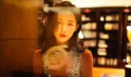 女主很癫爆料娱乐圈的小说,女主的疯狂爆料之旅